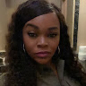 Meet your Posher, Yolanda